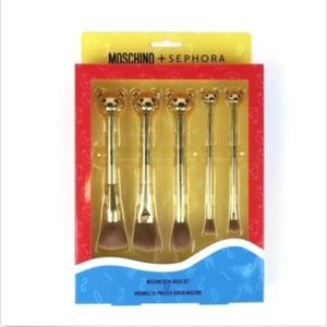 NWT Authentic Moschino x Sephora Bear Brushes